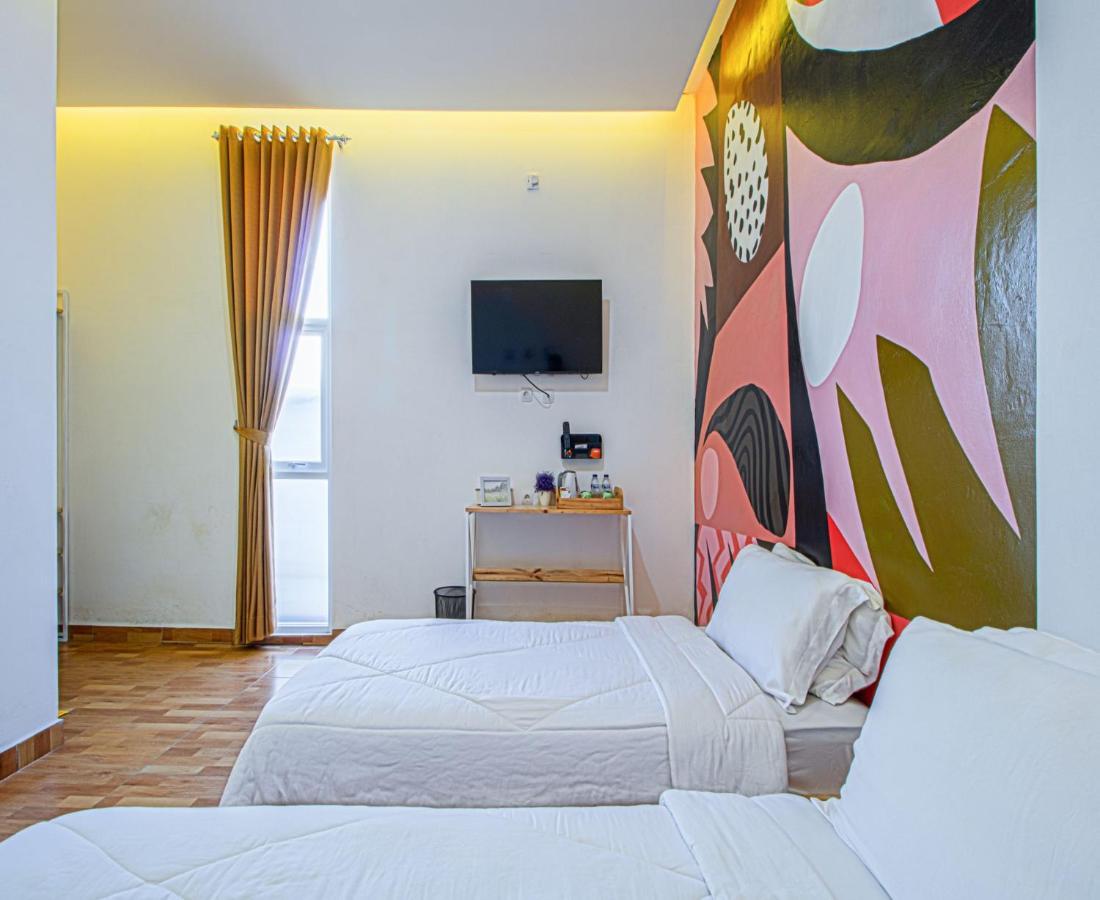D'Journey Hotel Лембанг Экстерьер фото