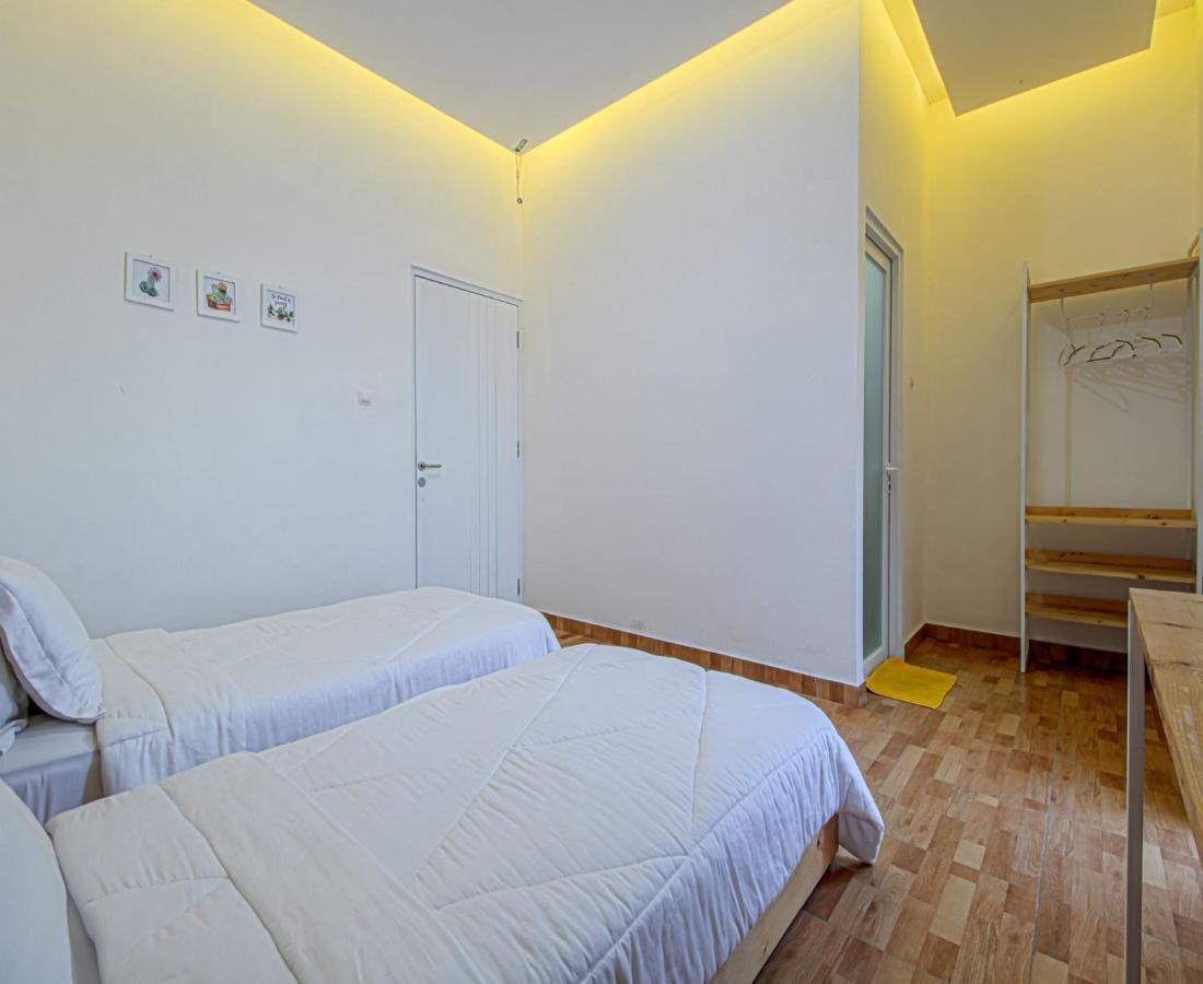 D'Journey Hotel Лембанг Экстерьер фото