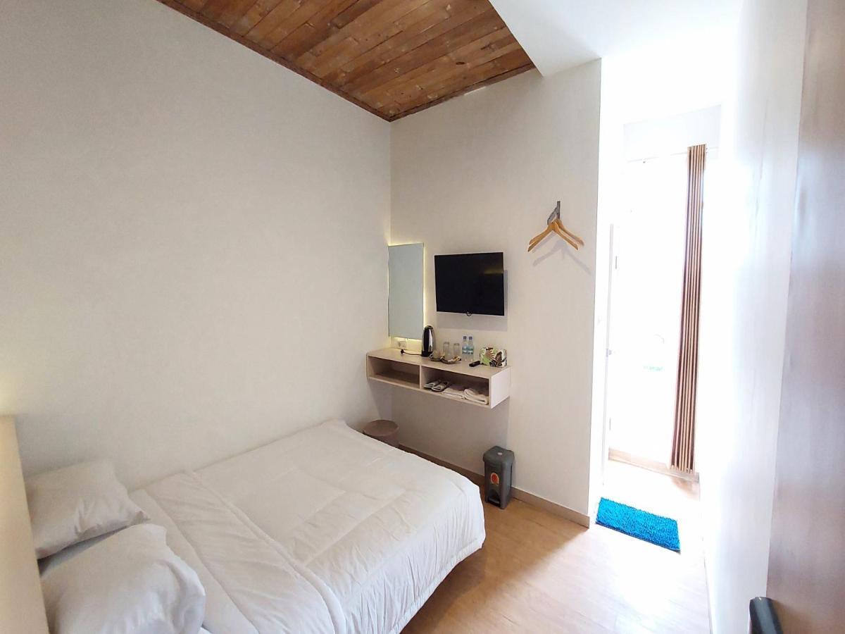 D'Journey Hotel Лембанг Экстерьер фото