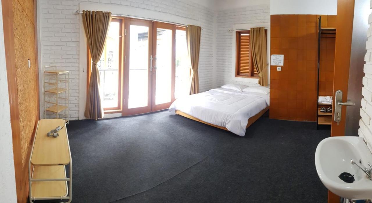 D'Journey Hotel Лембанг Экстерьер фото